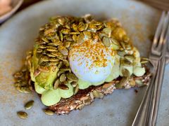 牛油果吐司-BOR Eatery(安福路店)