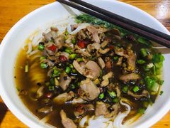 酸辣鸡杂粉-肆姐面粉馆(坡子街店)