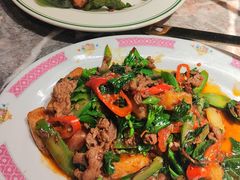 -禄婶鸡煲·打边炉