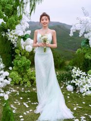-都市丽人婚纱摄影