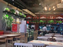 -渝是乎酸菜鱼·川渝小炒(新世界百货望京店)
