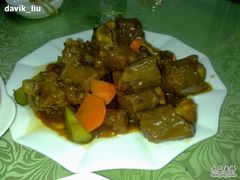 红烧牛尾-国庆烧麦馆