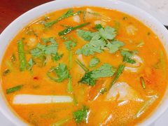 冬阴功海鲜汤-Dang restaurant (patong phuket)