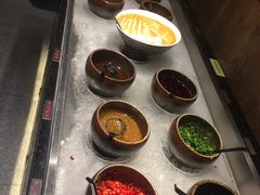 -呷哺呷哺(普陀乐购真北店)