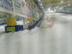 -乔波室内滑雪场