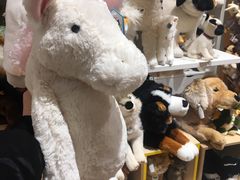 -乐蓬马歇百货公司(Rive Gauche)