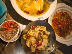 -酸渡·老坛酸菜鱼·现炒下饭菜(港惠新天地店)
