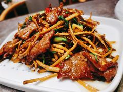 -闫府私房菜·老字号(恒隆店)