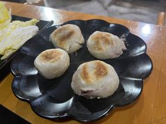 -果松木炭酸菜铜火锅·外婆参鸡汤