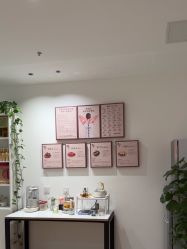 -舒欣头疗·俏丝谧语 白发脱发专业护理 