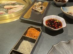 -铭牛烧肉·和牛海鲜自助(高新月牙湖店)