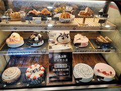 -DQ·蛋糕·冰淇淋(大宁国际商业广场店)