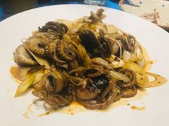 -臻鲜燕海鲜融合餐厅(金陵style店)