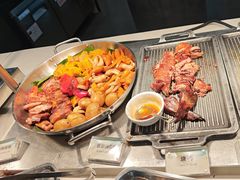 -亚洲国际大酒店·云顶阁旋转自助餐厅