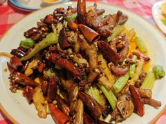 -阆辣荟餐饮(老味道8年·古城店)