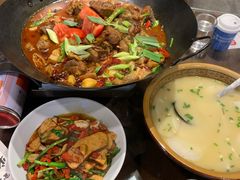 -富正毅三下锅·湘西韵味(天门山索道店)