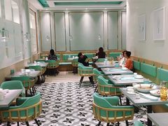大堂-姚姚酸菜鱼·金戈戈香港豉油鸡(喜荟城联名店)