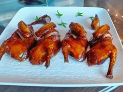 润烧脆皮乳鸽-蛇口希尔顿南海酒店·随轩中餐厅·粤菜