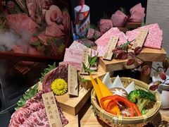 -山川小町·极番烧肉(新地假日广场店)