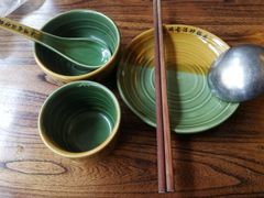 餐具摆设-王明古法砂锅居(开化寺店)