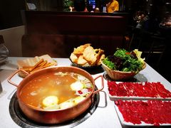 招牌牛腩骨汤锅-牛村来人潮汕牛肉火锅(西单店)