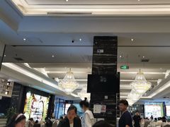 -万龙洲海鲜(大兴绿地缤纷城店)