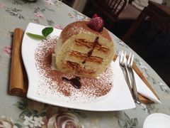 拿破仑-燕庭·纯燕窝·甜品下午茶(南京西路店)