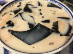 -广信牛奶甜品世家(台东店)