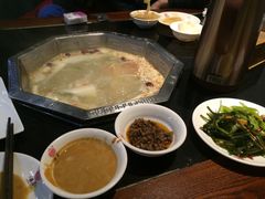 -重庆德庄火锅(体育中心店)