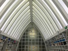 -钟书阁(松江泰晤士小镇店)