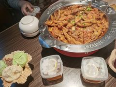 鸡爪煲-胖哥俩肉蟹煲(世茂国际广场店)