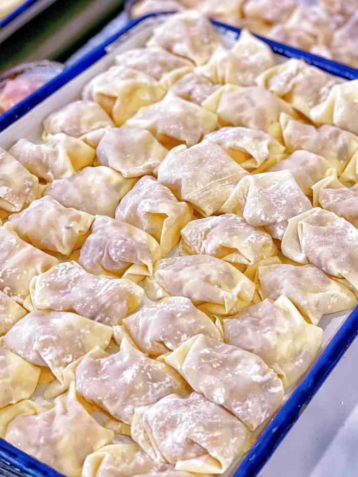 长人馄饨铺(解放街店)-"来温州参加婚礼,看见大众推荐顺路来打卡.