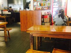 -丽虹云南过桥米线(兴工街店)