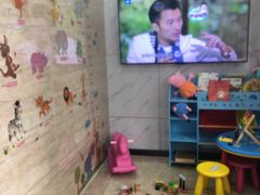 -茂菊口腔连锁(浦东南路店)