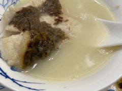 天目湖鱼头-香山湖家家宴(中山陵店)