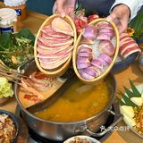 成都还是太全面‼️现舂佐料的云南火锅‼️