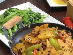 -东北风味思缘食府(对湖路店)