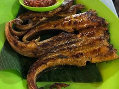 -明记烧鱼美味店