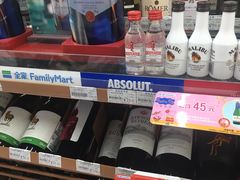 -全家便利店(东直门店)