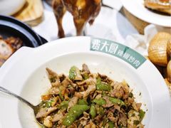-费大厨辣椒炒肉(高铁吾悦广场店)