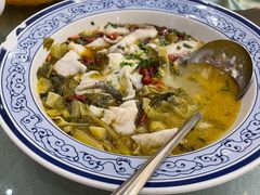 酸菜鱼-东江渔村(皇悦店)