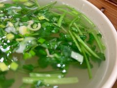 -佬钱湾仔(衣裳街店)