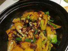 -铜锣湾·有麝自然香(渝北财富中心店)