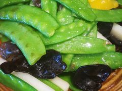 五彩荷兰豆-滇越乘象云南餐厅(次渠店)