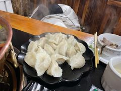 -果松木炭酸菜铜火锅·外婆参鸡汤