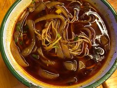 -拈签一笑黄牛肉辣卤串串