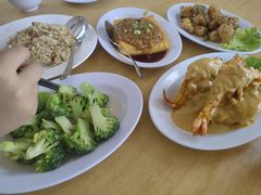 -ZF Seafood Restaurant 卓峰海鲜餐