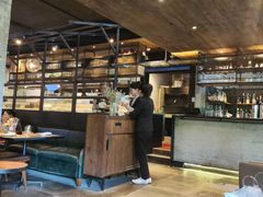-Carbon莫卡哆·意大利复古集市餐厅(杭州大厦店)