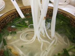 举人过桥米线-桥香园云南过桥米线(金马碧鸡店)