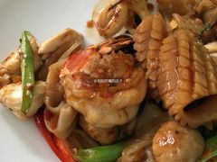 Drunken Noodle-Raan Jay Fai